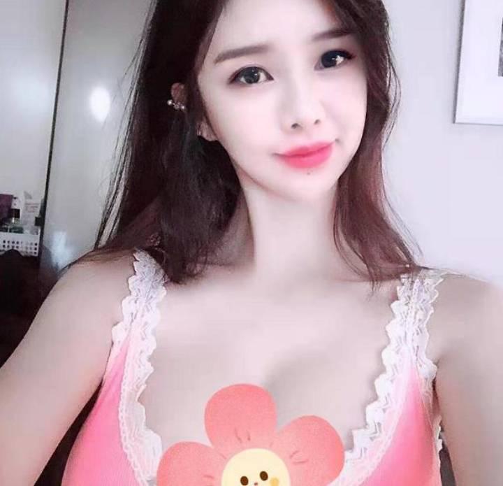 分享一个大白兔妹妹